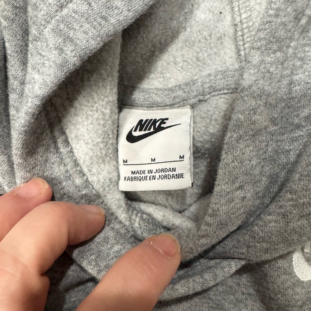 Nike kid’s Gray Hoodie Sweater - Picture 2 of 2